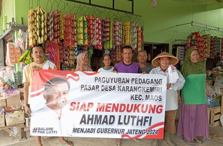 Paguyuban Pedagang Pasar Karang Kemiri Cilacap Deklarasi Dukungan Ahmad Luthfi Jadi Gubernur Jateng